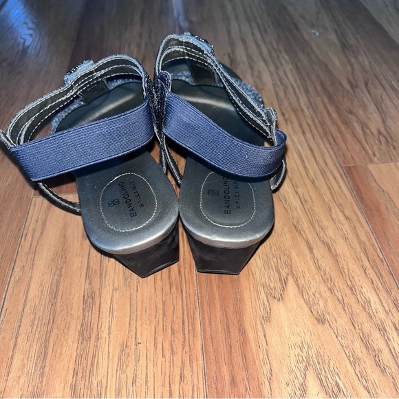 Bandolino Dark Blue and gray Geometric Sandals - Picture 3 of 5